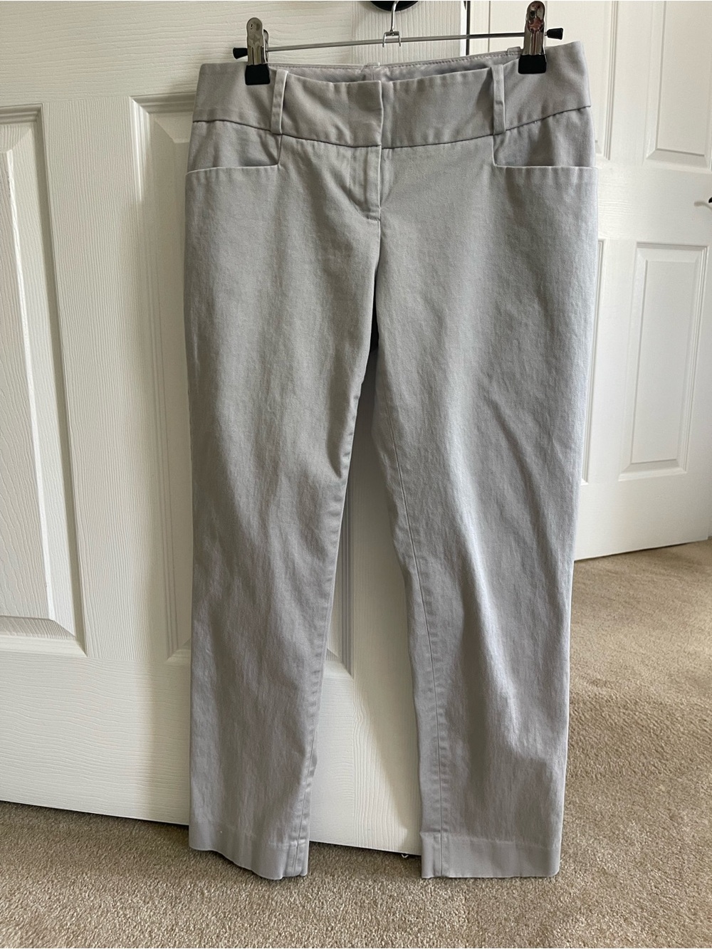 The Limited Women’s Light Gray Straight-Leg Jeans